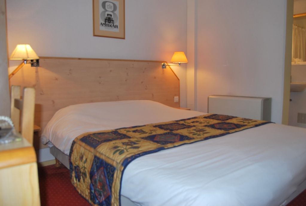 Doubs Hotel - Besancon Ecole Valentin Miserey-Salines Pokoj fotografie
